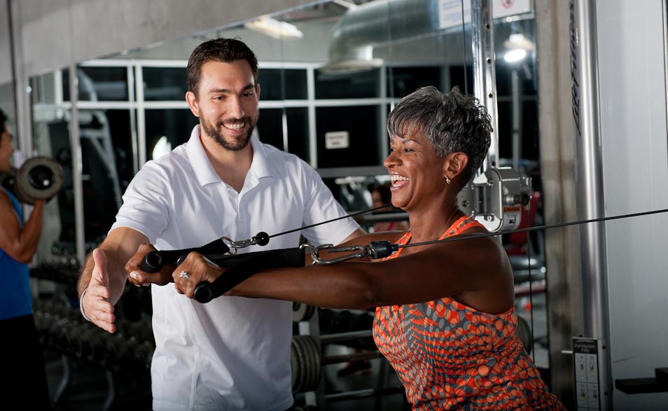 Qué buscar en un entrenador personal 