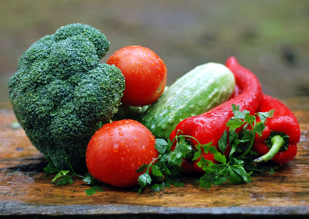 Cómo alimentar a un bebé con hambre