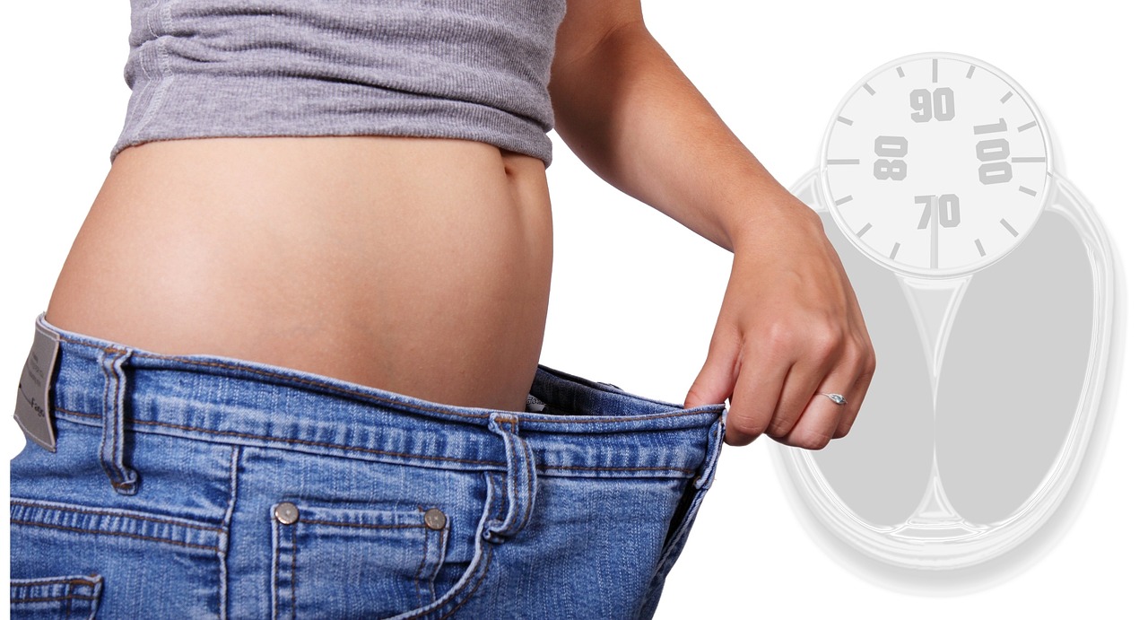Cómo reducir la cintura y el abdomen en una semana? Haz 1 ejercicio para aplanar  vientre
