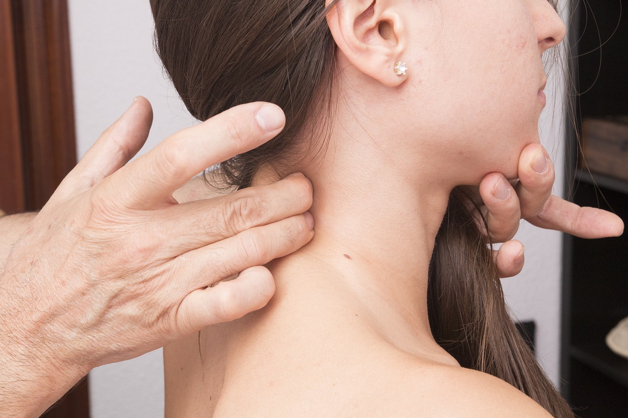 Consejos para aliviar el dolor cervical: ¿Qué hacer?